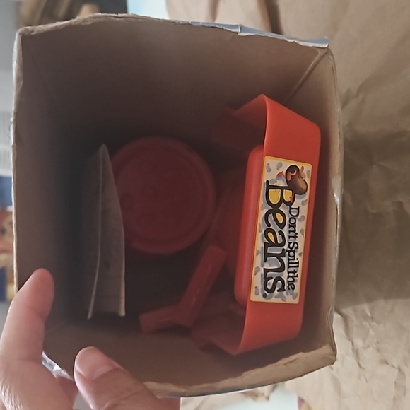 1986 Milton Bradley Company Don't Spill The Beans Game with instructions - Picture 9 of 13